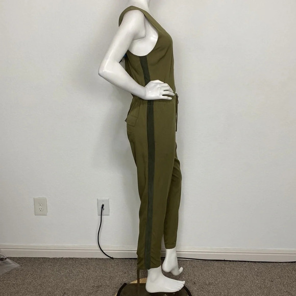 Shades of Grey by Micah Cohen Green Open Low Back Front Zip Jogger Jumpsuit Sz M - Picture 3 of 10